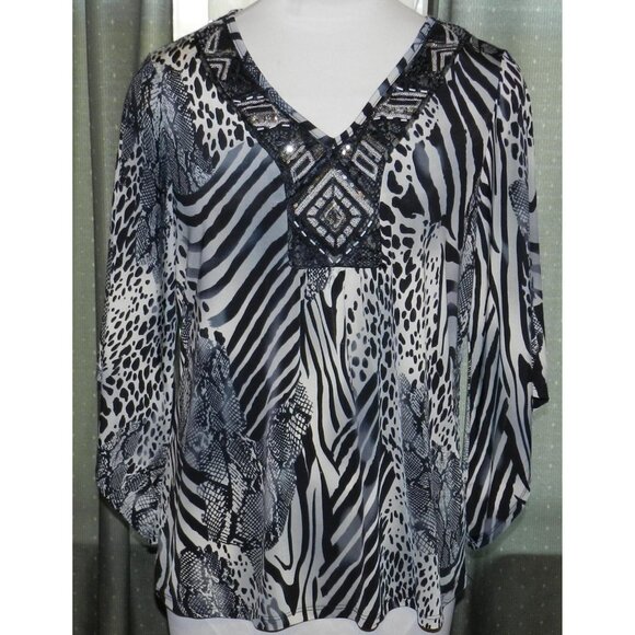 7 Wonders Woman size 1X safari print embellished top stretch blend plus size - Picture 1 of 7